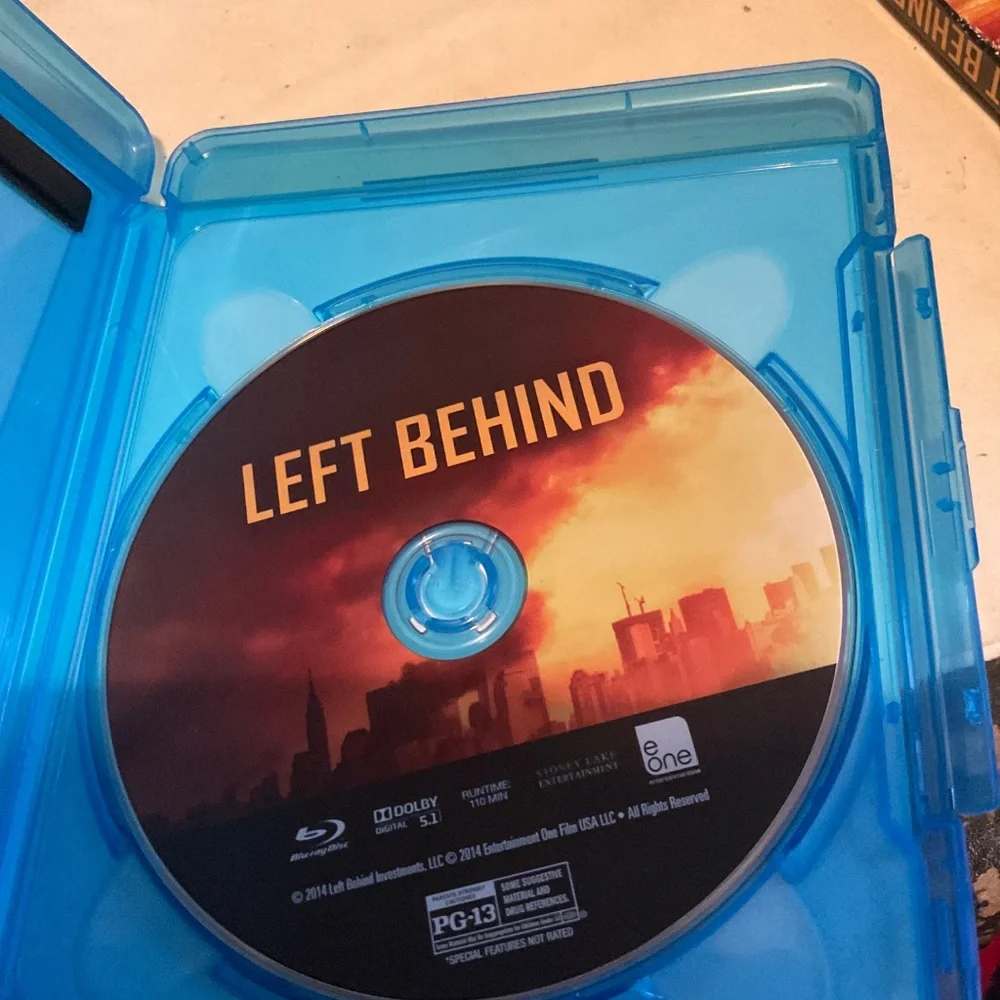 Blu Ray Disc - Left Behind.  V66